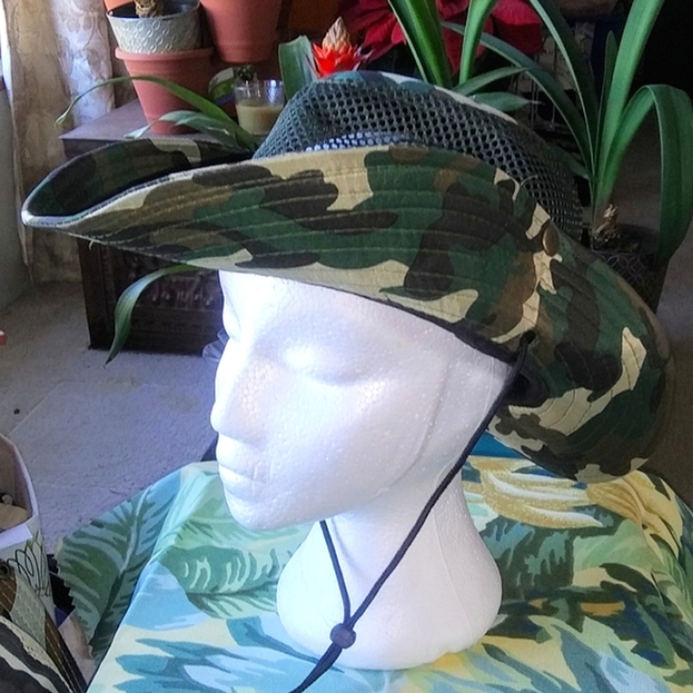 GROOVY GLAM Green Camo Boonie Bush Hat Summer Mesh Wide Brim with Drawstring - Picture 2 of 5